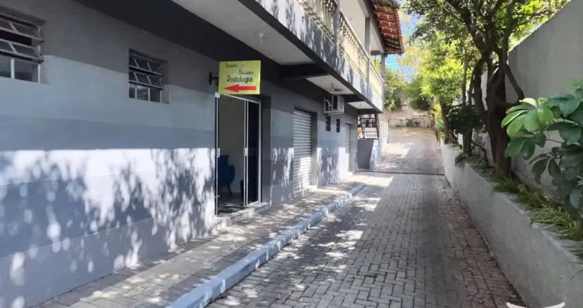 Ponto comercial com 3 salas para alugar na Rua Via Veneto, 1323, Santa Felicidade, Curitiba