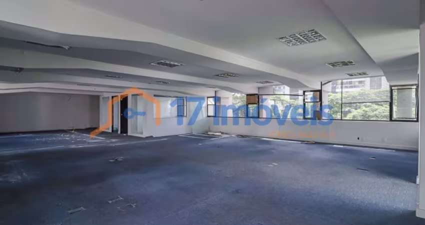Sala comercial com 3 salas para alugar na Rua Sansão Alves dos Santos, 20, Cidade Monções, São Paulo