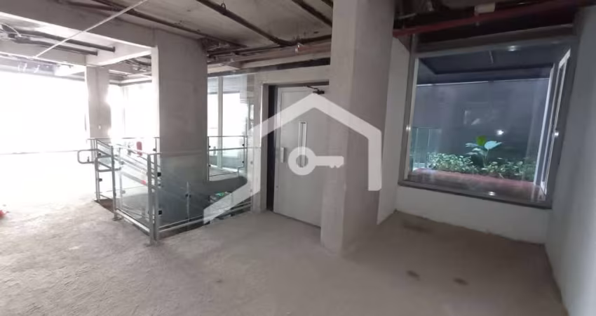 Ponto comercial para alugar na Avenida Rebouças, 990, Pinheiros, São Paulo