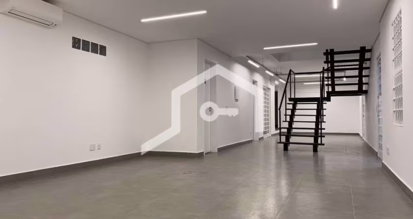 Casa comercial para alugar na Rua Baluarte, 339, Vila Olímpia, São Paulo
