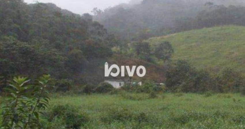 Sítio com 2 dormitórios à venda, 494000 m² por R$ 741.000,00 - Centro - Juquiá/SP