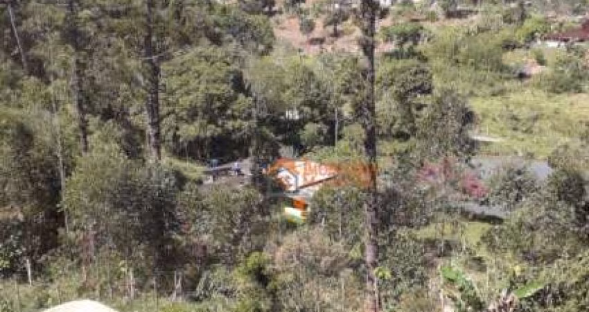 Chácara com 3 dormitórios à venda, 1200 m² por R$ 373.000,00 - Cuiabá - Nazaré Paulista/SP