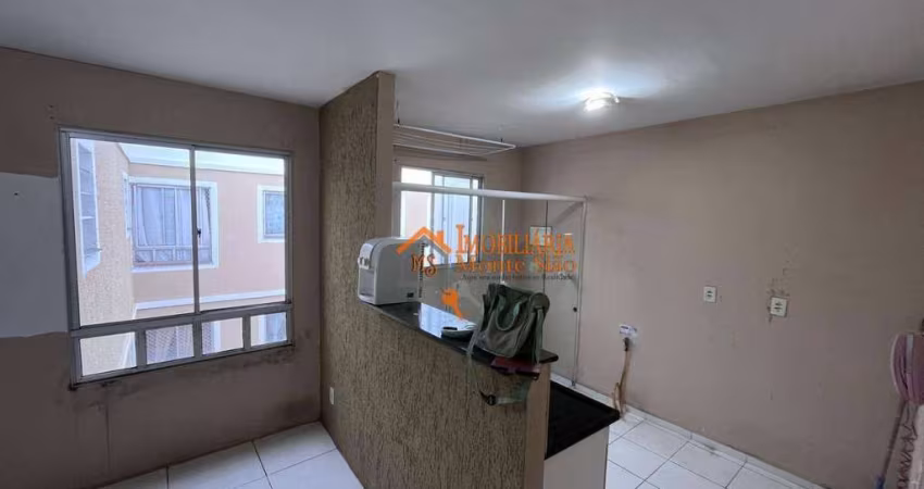 Apartamento com 2 dormitórios à venda, 45 m² por R$ 213.000,00 - Água Chata - Guarulhos/SP