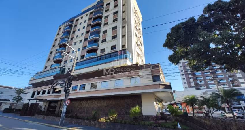 Apartamento com 03 quartos sendo 01 suíte localizado em Coqueiros - Fpólis - SC.