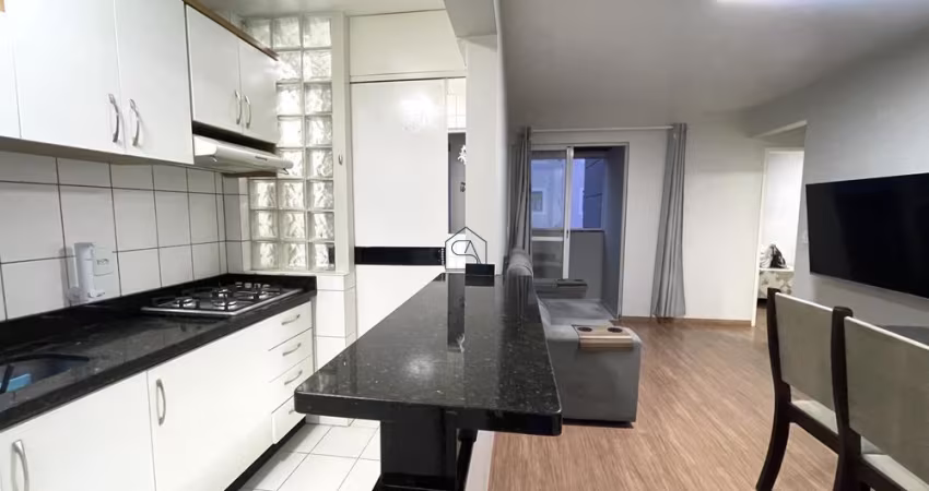 Apartamento com 02 quartos sendo 01 BWC localizado  no bairro Areias, São José - SC.