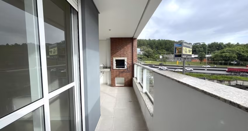 Apartamento com 03 quartos sendo 01 suíte e 03 BWC localizado na Praia Comprida, São José - SC.