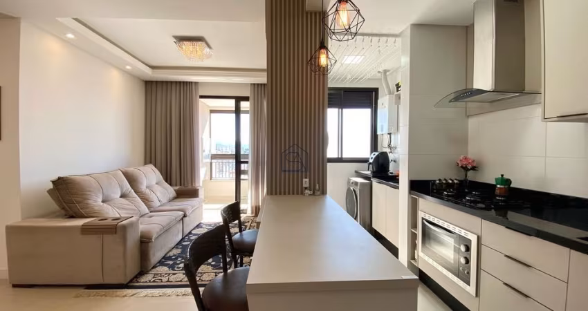 Apartamento com 02 quartos sendo 01 suíte e 02 BWC localizado em Barreiros, São José - SC.