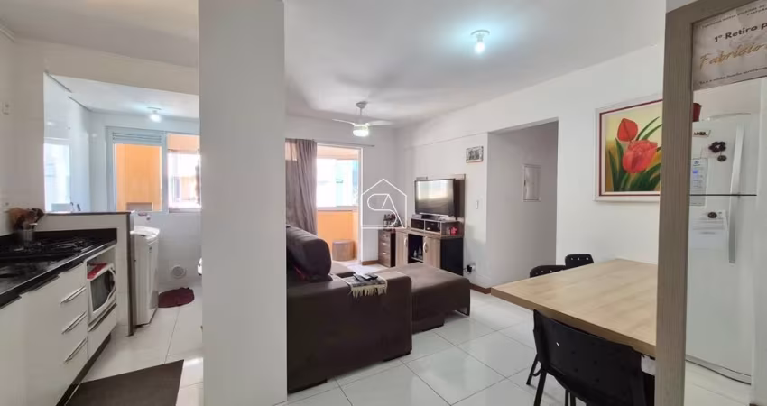 Apartamento com 02 quartos sendo 01 suíte 02 BWC localizado no Real Parque, São José - SC.