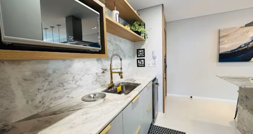 Belíssimo apartamento 3 dormitórios 1 suíte - 2 vagas - estreito - florianópolis