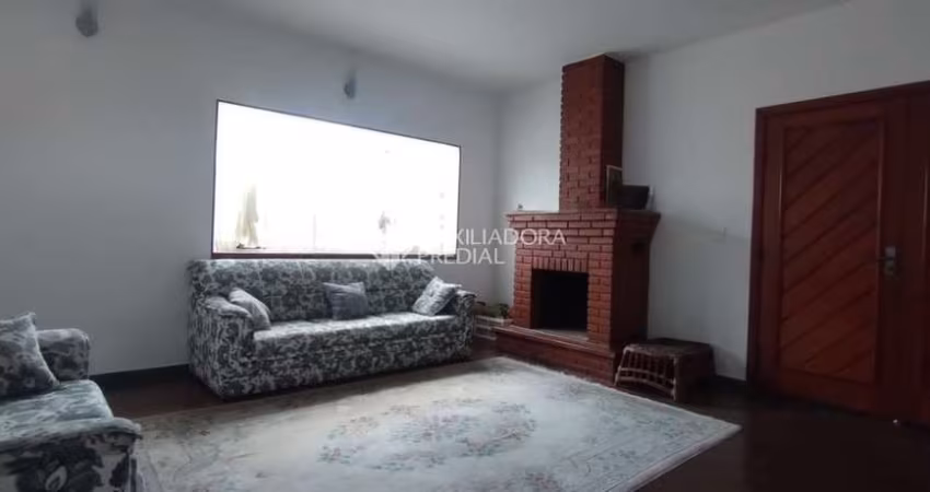 Casa com 4 quartos à venda na Rua Clélia, 423, Vila Pires, Santo André