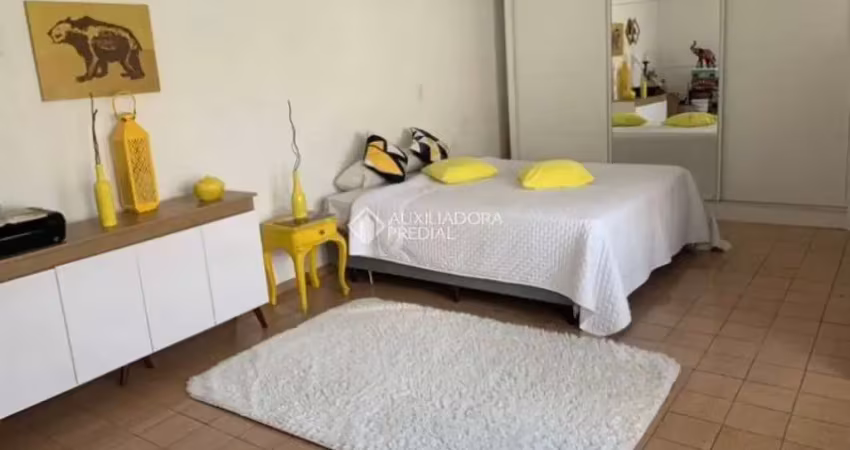 Casa com 3 quartos à venda na Rua Ribeiro de Barros, 86, Olímpico, São Caetano do Sul