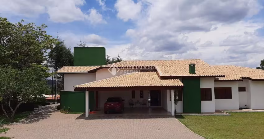 Fazenda à venda na Fagundes Varela, 520, Porta do Sol, Mairinque