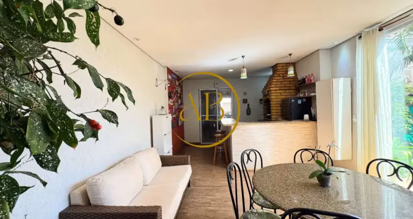 Linda casa com 3 dormitório em condomínio fechado na vila do golf