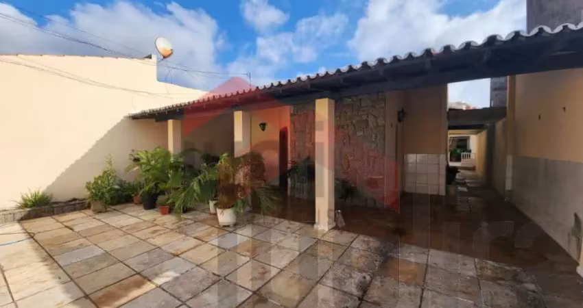 Casa à venda na Rua 04 Quadra L, 10, Cohajap, São Luís