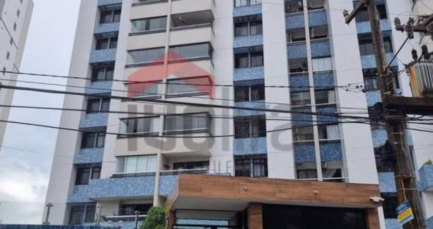 Vendo apartamento com 121 m² ao lado da Praia.