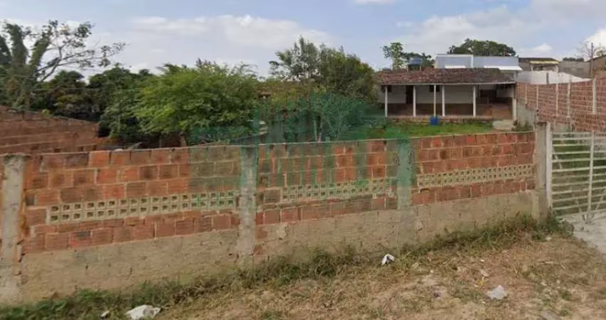 Casa à venda na Avenida Maria Emília de Farias Neves, Porta Florada, Gravatá