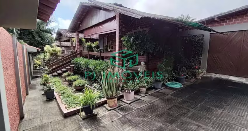 Casa em condomínio fechado com 3 quartos à venda na Avenida Maria Emília de Farias Neves, Porta Florada, Gravatá