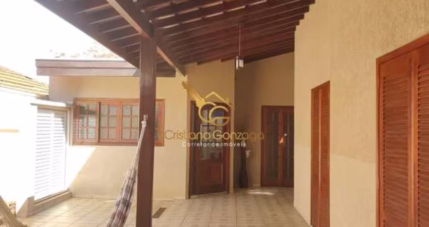 Casa à venda no bairro Jardim Igaçaba - Mogi Guaçu/SP