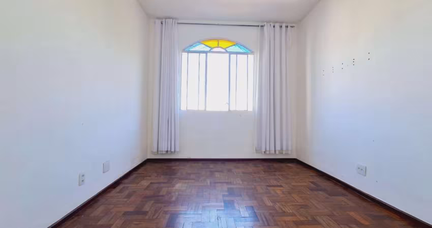 Cobertura de Três quartos, Bairro Bom Pastor, 350 mil