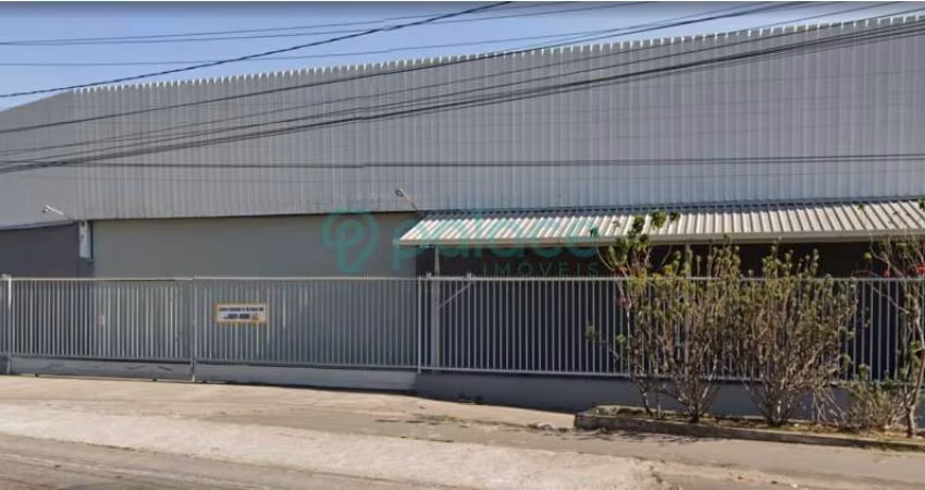 GALPÃO para locação no valor R$ 20.000,00 mais taxas.
