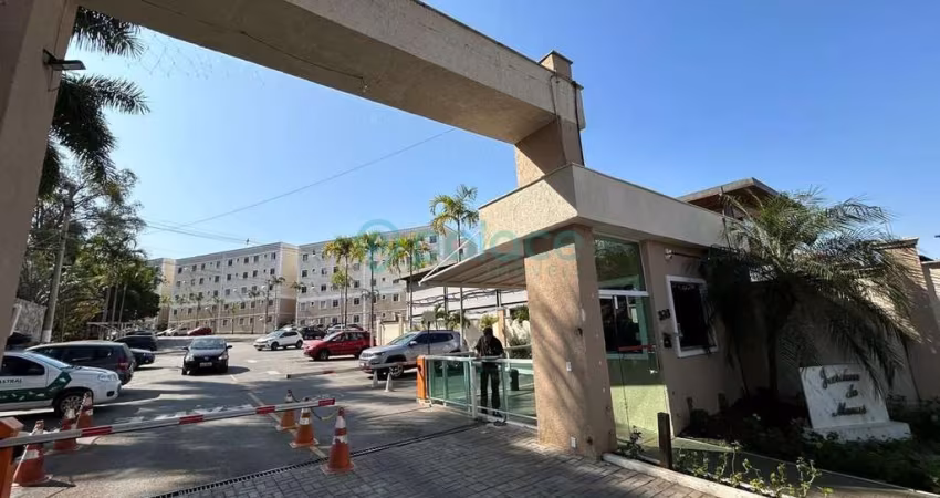 Apartamento térreo com 02 quartos e área externa para locação no Condomínio Jardim de Minas, no São Pedro, por R$ 1.100,00 mais taxas.