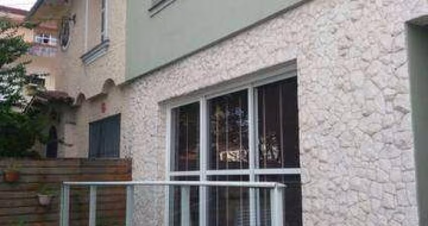 Sobrado com 5 dormitórios à venda, 290 m² por R$ 1.800.000,00 - Boqueirão - Santos/SP
