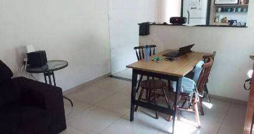 Casa com 2 dormitórios à venda, 70 m² por R$ 330.000 - Bom Retiro - Santos/SP