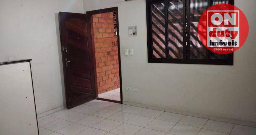 Sobrado para alugar, 89 m² por R$ 1.900,00/mês - Vila Voturuá - São Vicente/SP