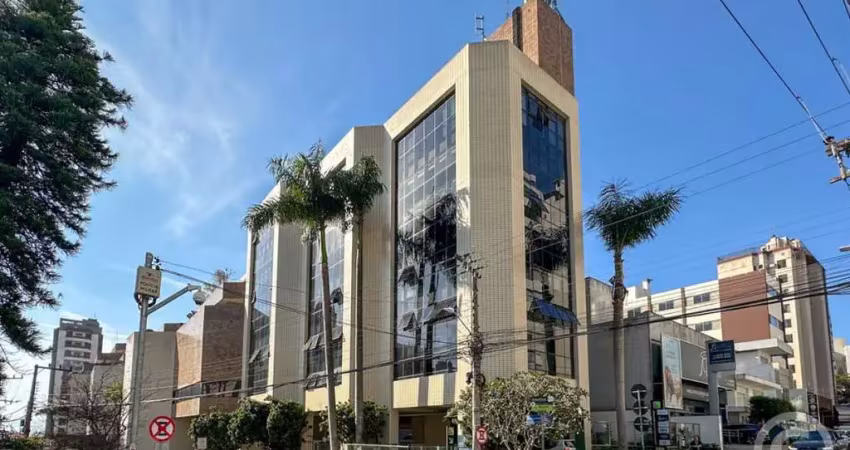 Sala comercial ampla em localização estratégica ao lado do shopping beiramar