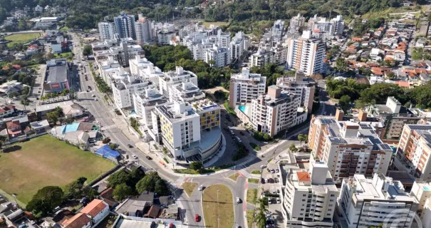 Descubra seu novo lar: apartamento aconchegante e bem localizado no bairro córrego grande, em florianópolis