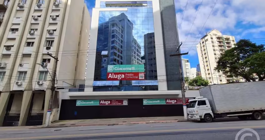 Espaço, conforto e estrutura: prédio comercial no centro de florianópolis para aluguel