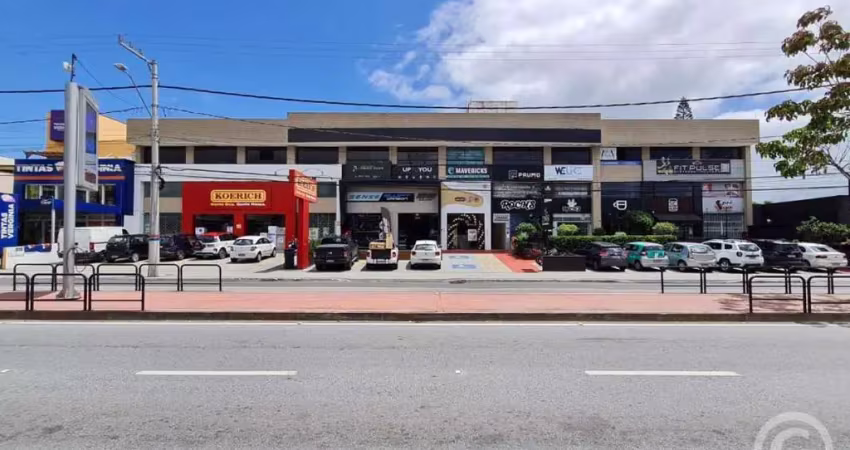 Sala comercial na avenida madre benvenuta: localização estratégica para seu negócio em florianópolis
