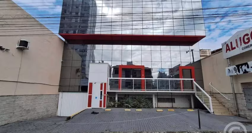 Prédio comercial espaçoso com localização estratégica em florianópolis