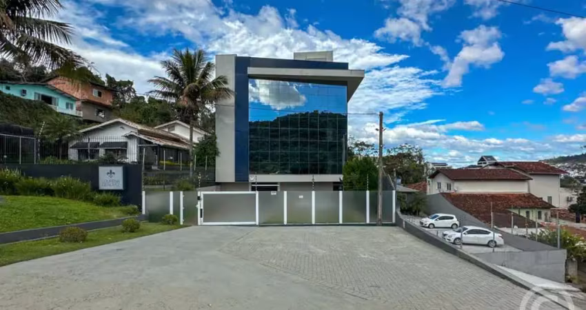 Sala comercial espaçosa em florianópolis: ideal para expandir seu negócio