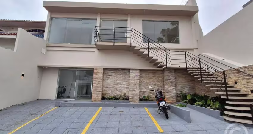 Excelente oportunidade comercial em coqueiros, com vista para o mar