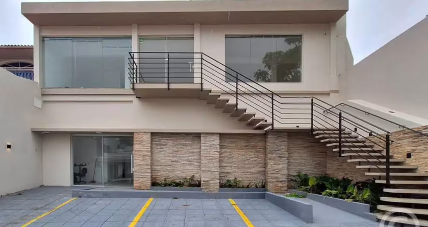 Excelente oportunidade comercial em coqueiros, com vista para o mar