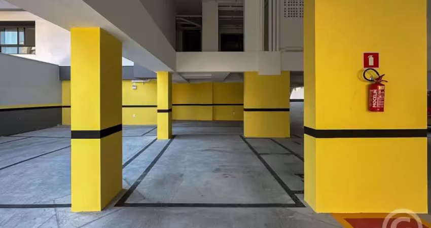 Studio moderno com vaga de garagem no centro de florianópolis