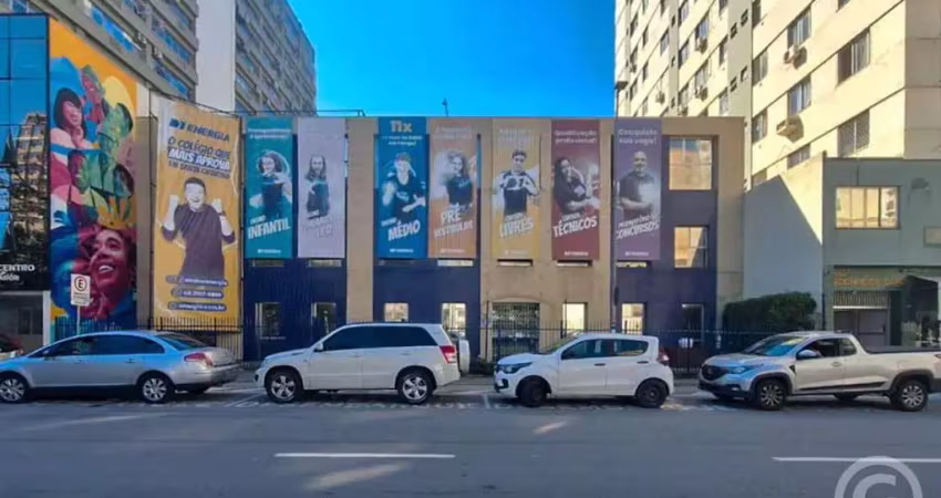 Prédio comercial estratégico no centro de florianópolis