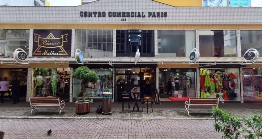 Loja estratégica no centro de florianópolis, ideal para alavancar seu negócio