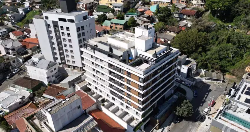 Studio mobiliado no centro de florianópolis com vaga coberta