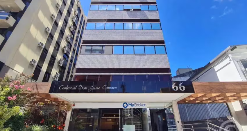 Sala comercial no centro de florianópolis: estratégica e pronta para seu negócio