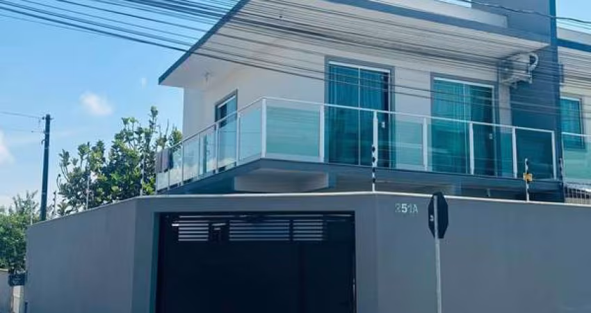 sobrado mobiliado próximo da praia em Balneário Piçarras SC