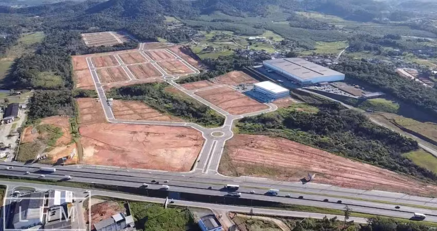 Terrenos a venda em condominio industrial  piçarras business park