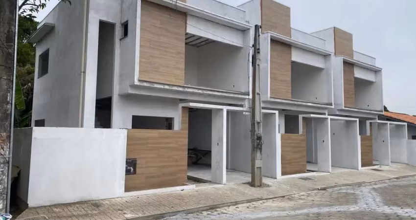 Casa com 3 quartos à venda na Rua Erechim, 300, Armação, Penha