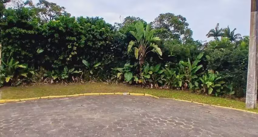 Terreno em condomínio fechado balneário piçarras sc