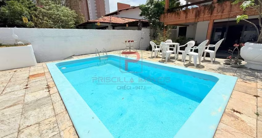 Casa de rua com 4 suítes + DCE no bairro do Jardim Oceania  -  João Pessoa