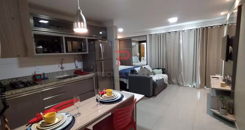 Flat PORTEIRA FECHADA A 50M DO MAR no bairro de Intermares