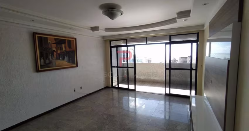 Apartamento PORTEIRA FECHADA A 500m do mar SUPER AMPLO
