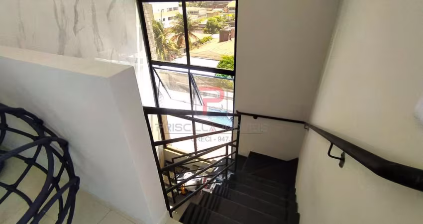 Apartamento com área privativa a 800M do mar 