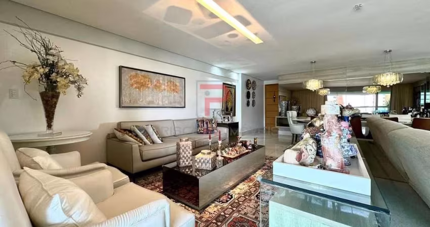 Apartamento SUPER AMPLO COM 3 SUÍTES + DCE no Brisamar!